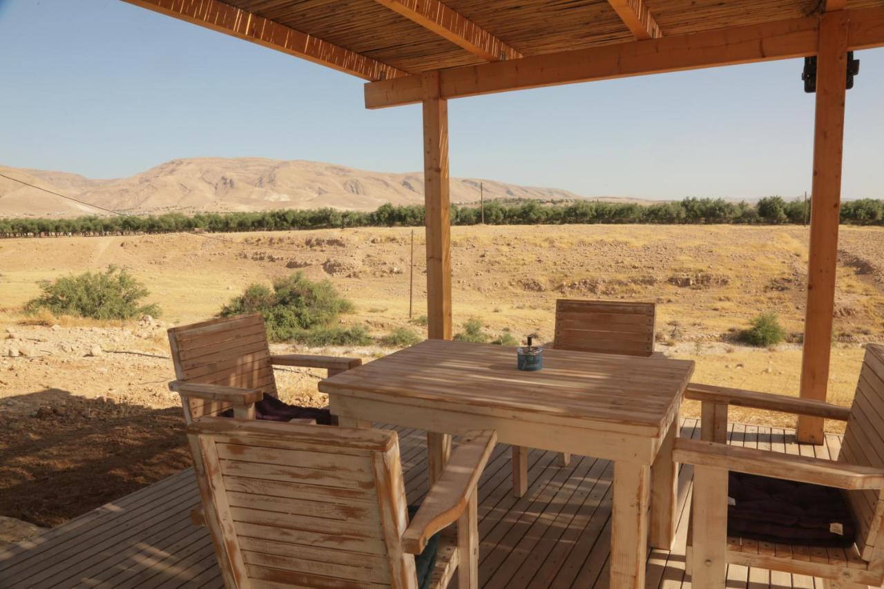 חוות עינות קדם- Einot Kedem Farm Villa Meqor Hayyim Екстериор снимка